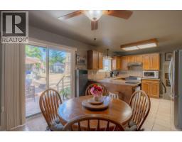 Kitchen - 1855 Sandra Pl, Duncan, BC V9L5A4 Photo 11