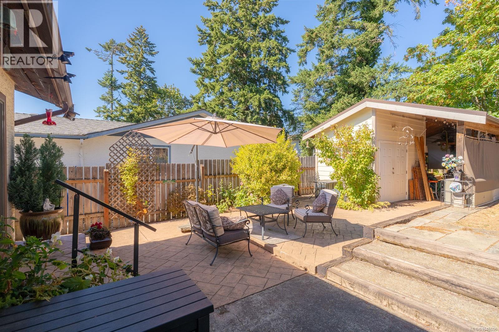 1855 Sandra Pl - Image 40