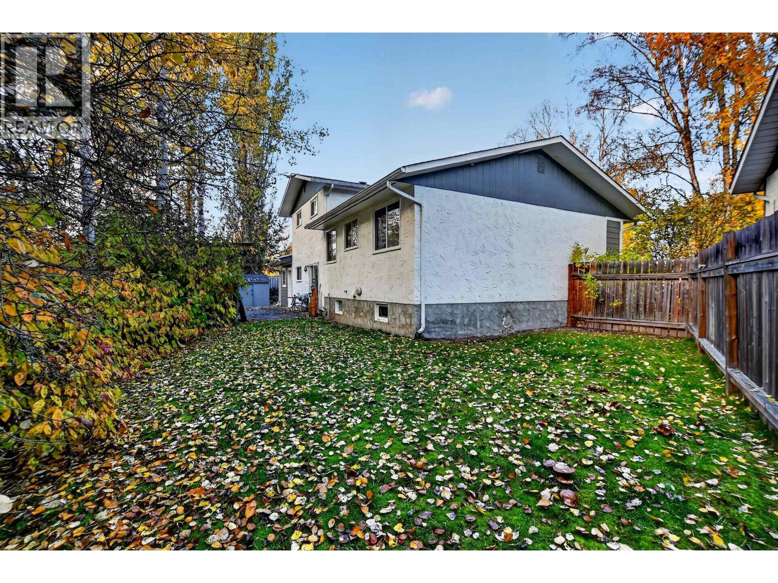6653 ESSEX CRESCENT - 31