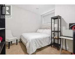 1903 26 Avenue SW - photo 45