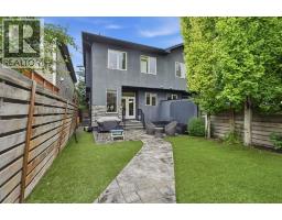 1903 26 Avenue SW - photo 48