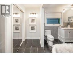 44 Stradwick Way SW - photo 25