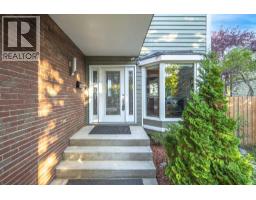 44 Stradwick Way SW - photo 3