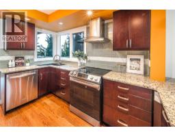 44 Stradwick Way SW - photo 10