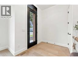 707A 33 Street NW - photo 2