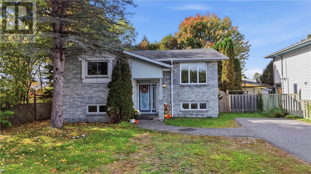 439 Levesque Street - 2