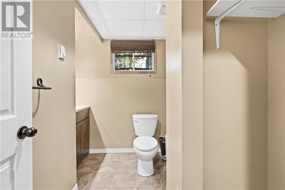 439 Levesque Street - 25