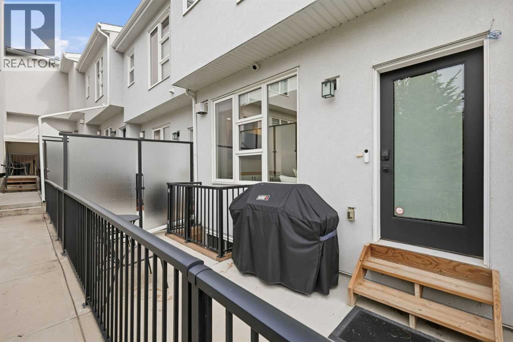 3209 16 Street SW - Image 40