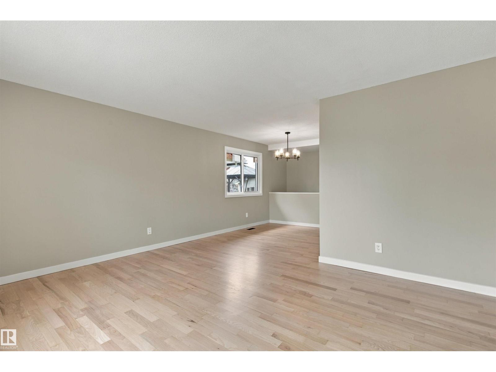 9908 99 Street, photo 12