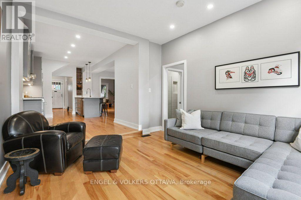 187 HINTON AVENUE N - 13