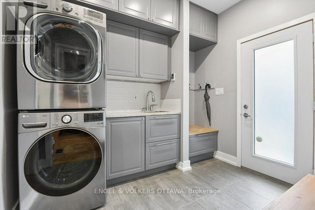 187 HINTON AVENUE N - 14
