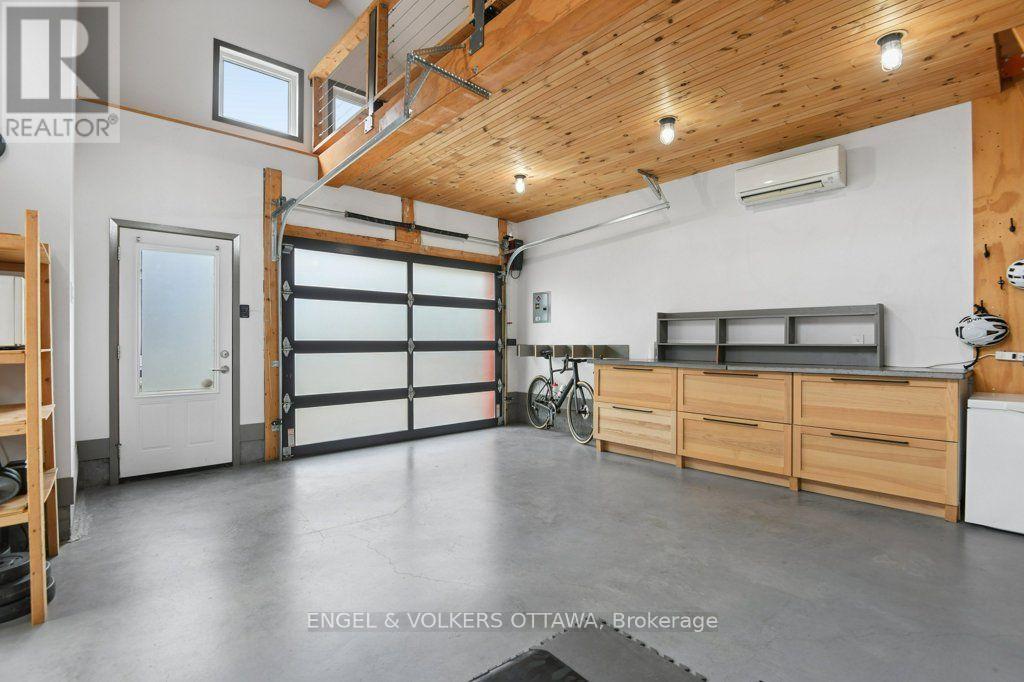 187 HINTON AVENUE N - 25