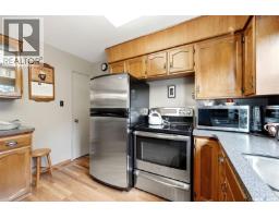 2pc Bathroom - 98 Hudson Drive, Regina, SK S4S2W8 Photo 11
