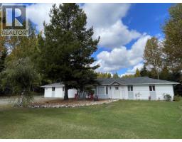 Living room of 6270 DAVE ROAD · Prince George, BC