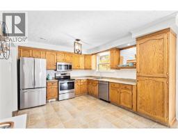5 Deer Lane, New Maryland, NB E3C1H8 Photo 14
