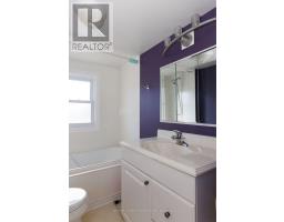 1010 Dearness Drive, London South, ON N6E1N7 Photo 36