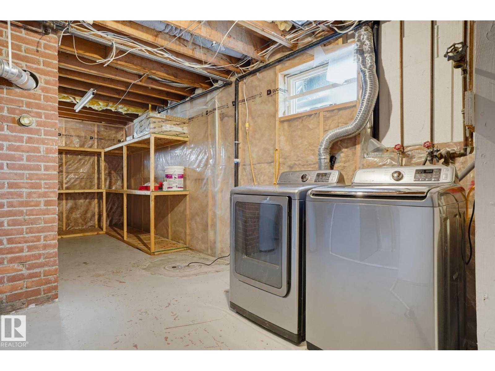 10807 134 Street NW, North Glenora — photo 18 of 27: Property photo