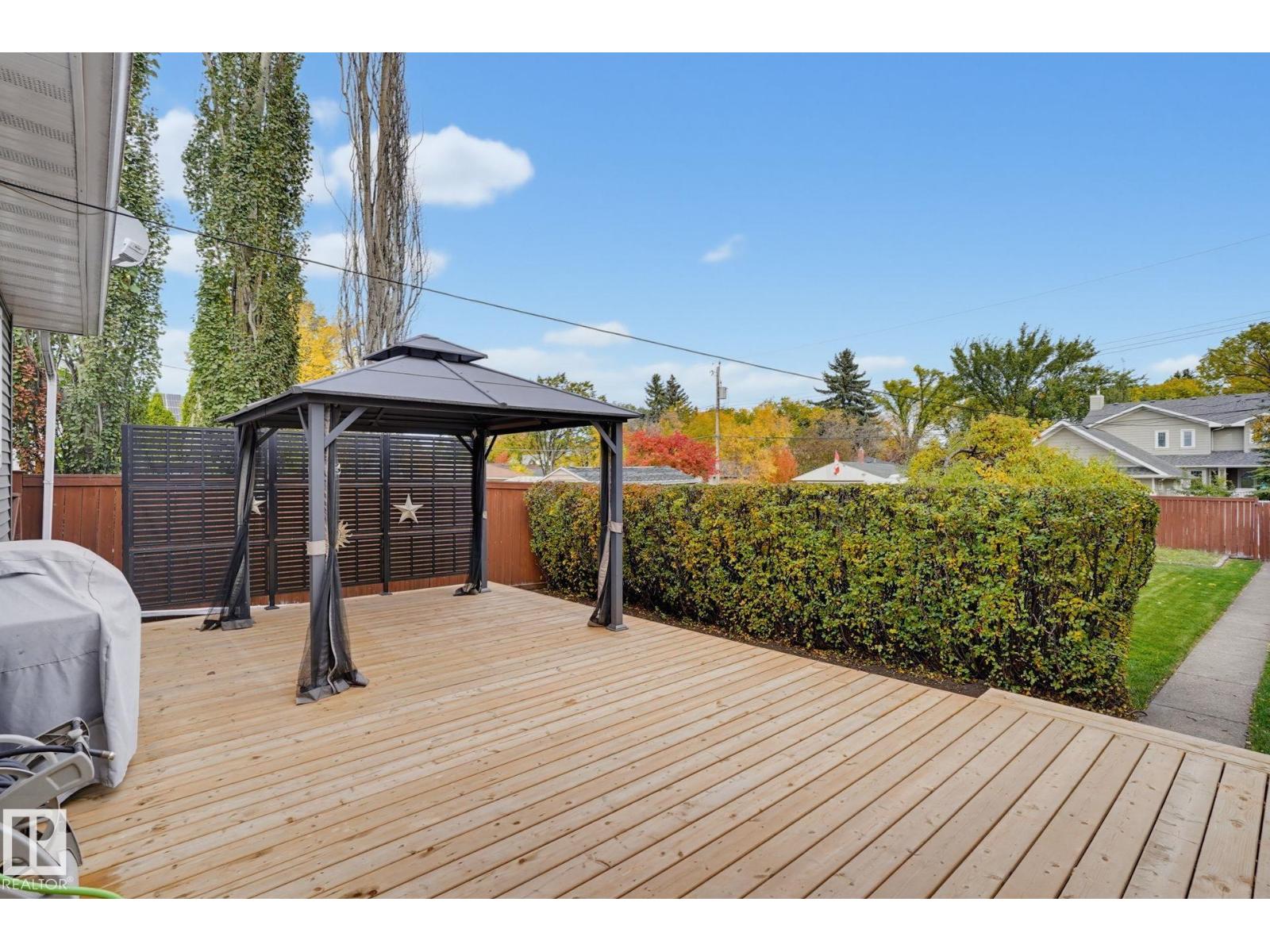 10807 134 Street NW, North Glenora — photo 20 of 27: Property photo