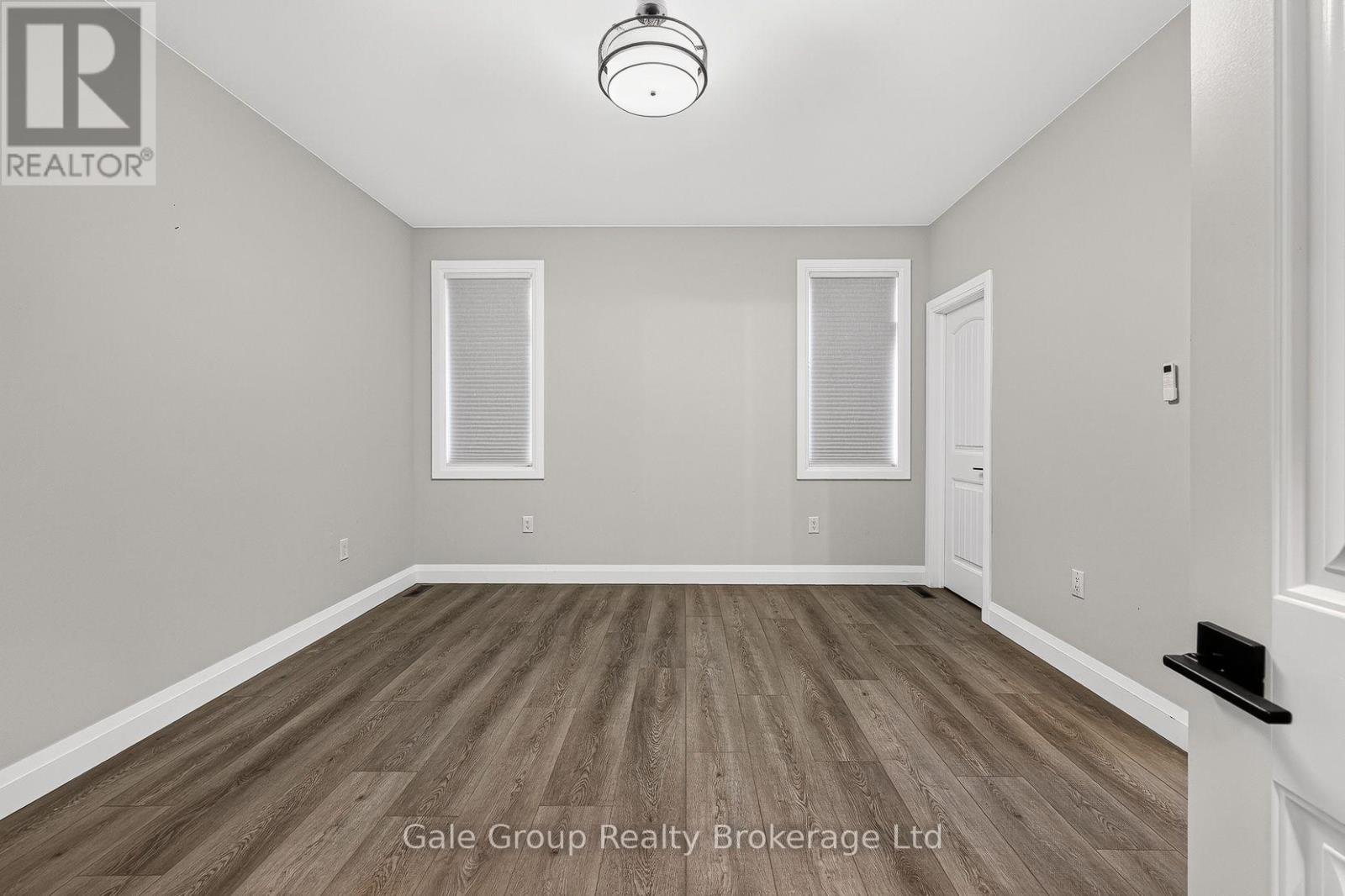 3 EVERGREEN COURT - 13