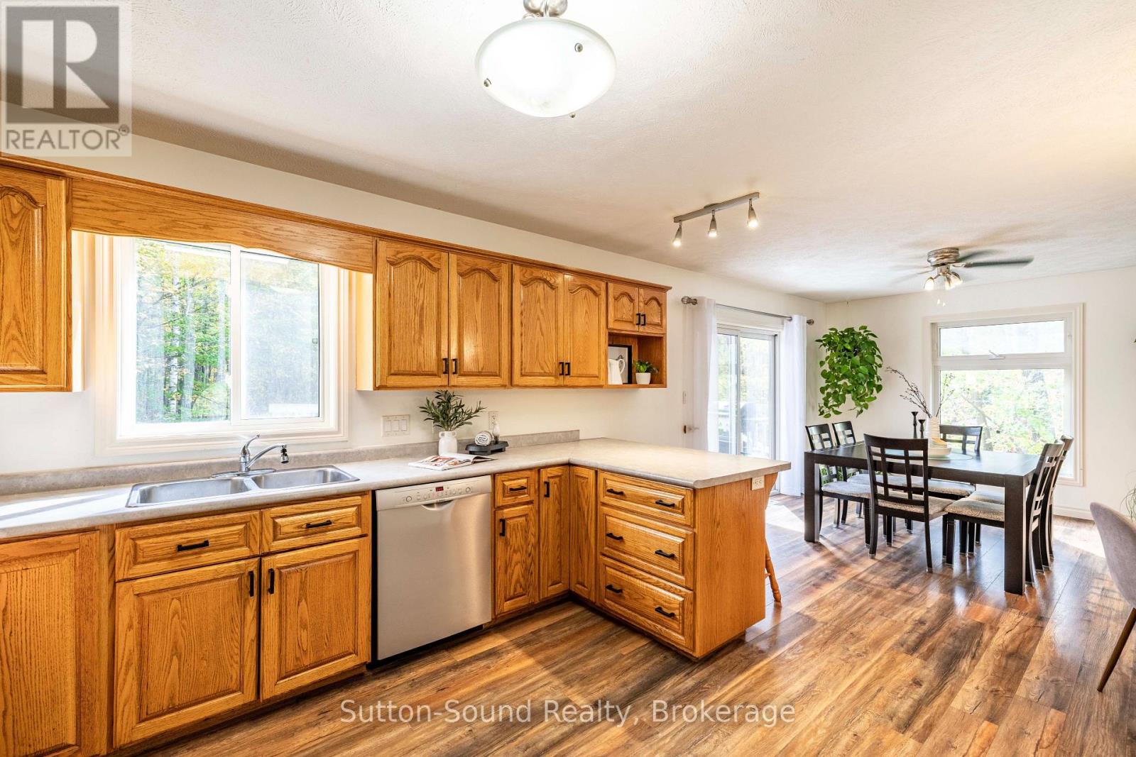 143712 15 SIDE ROAD - Image 13