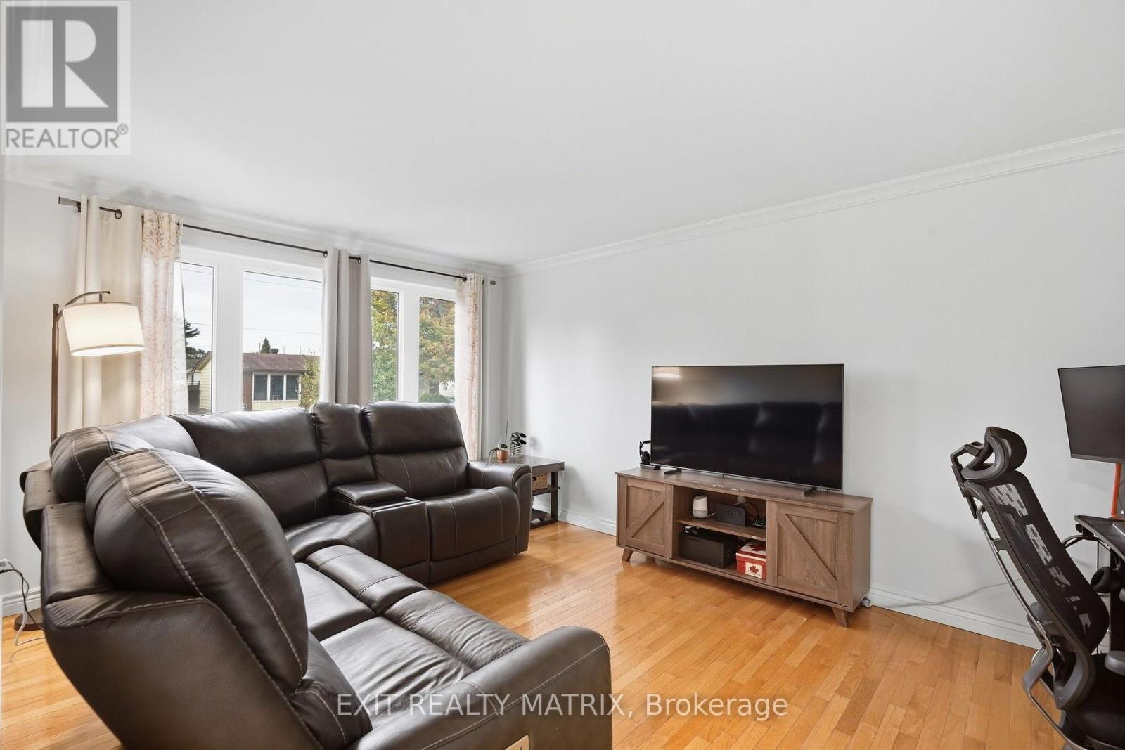 499 GILLES STREET - Image 11
