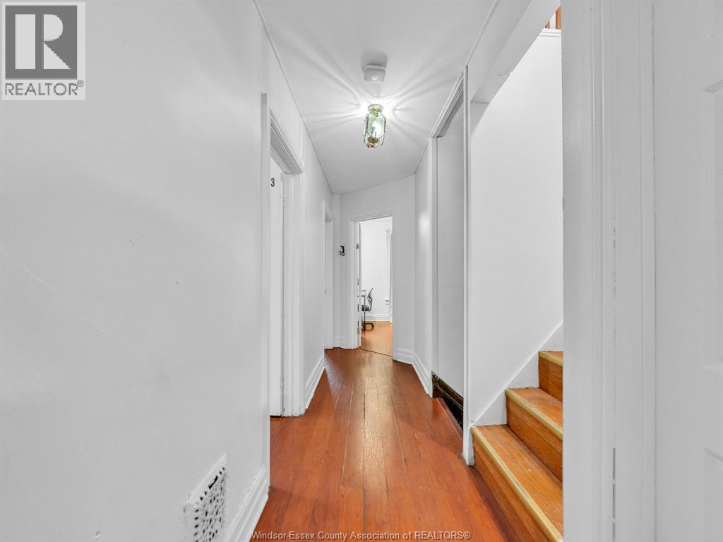780 DOUGALL - 14