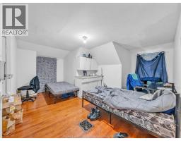 780 Dougall, Windsor, ON N9A4P8 Photo 21