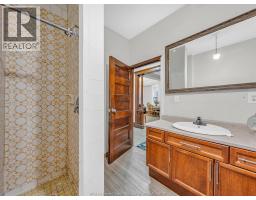 780 Dougall, Windsor, ON N9A4P8 Photo 30