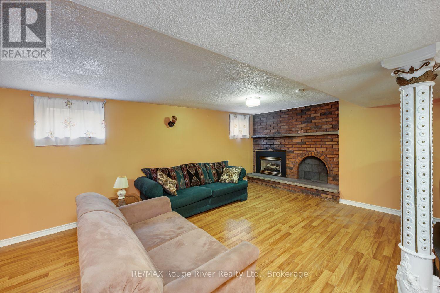 287 GUELPH STREET - 29