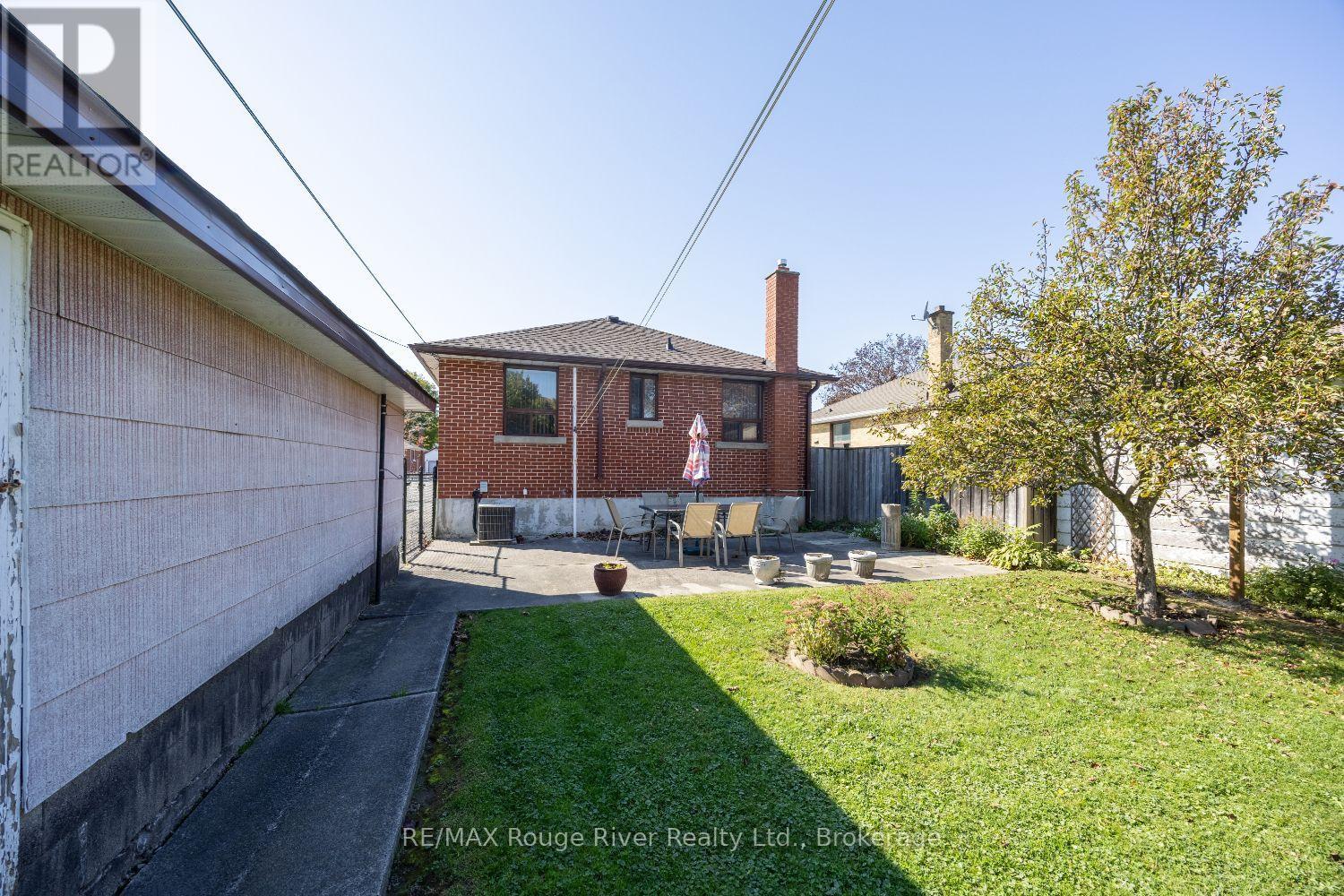 287 Guelph Street, Oshawa, ON photo 36
