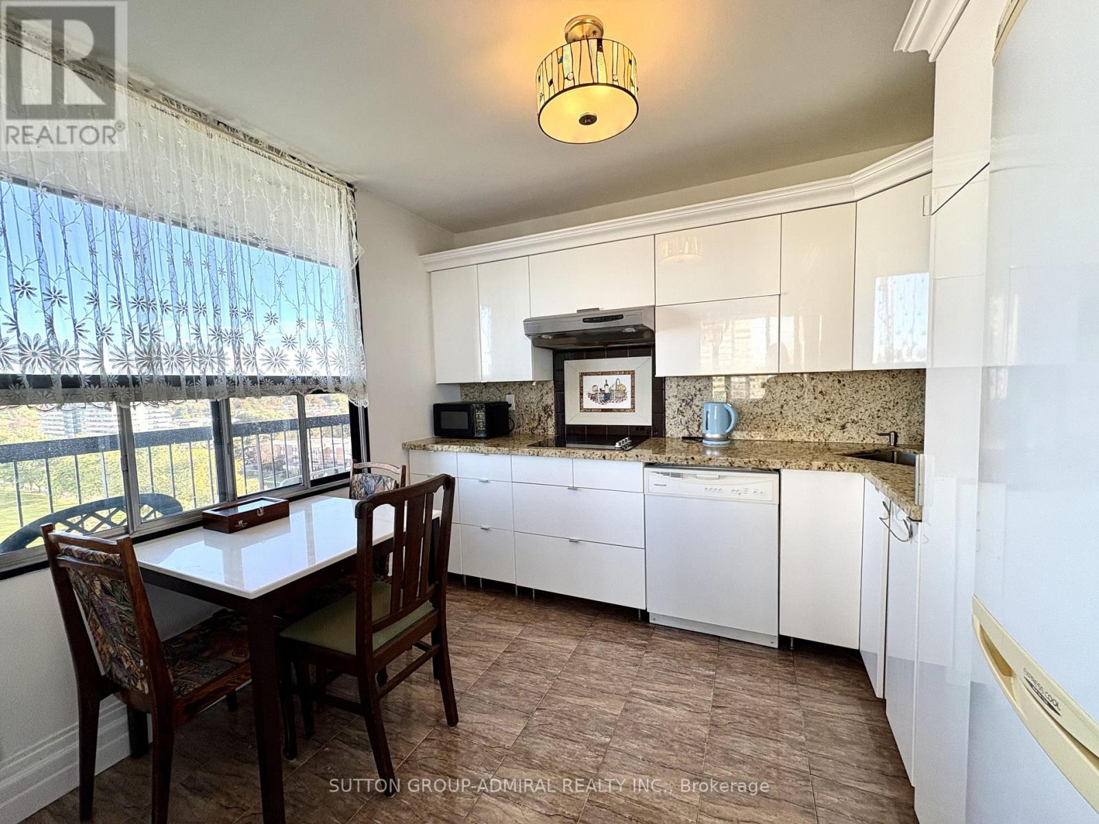 #1103 135 ANTIBES DRIVE - 12