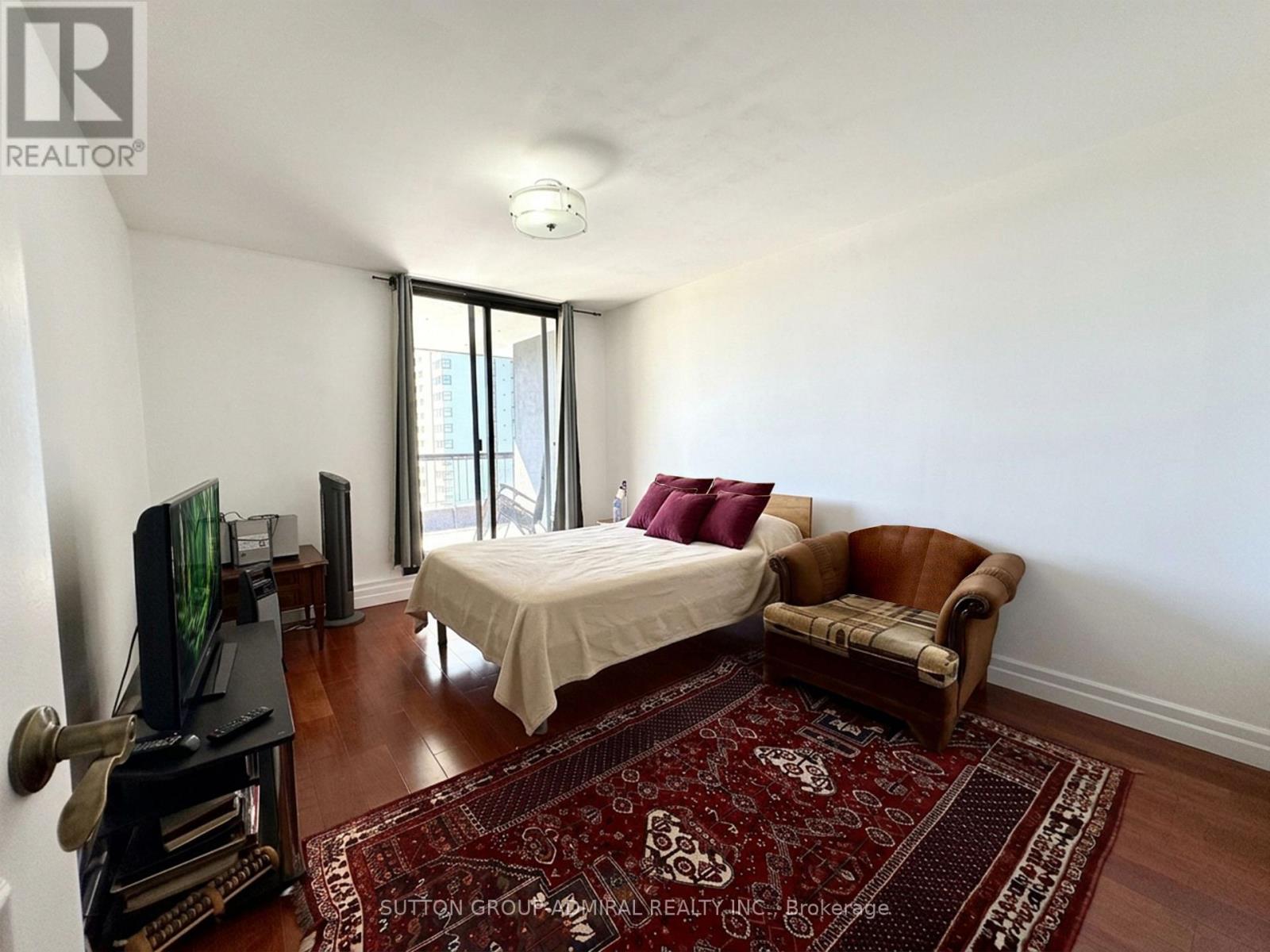 #1103 135 ANTIBES DRIVE - 21