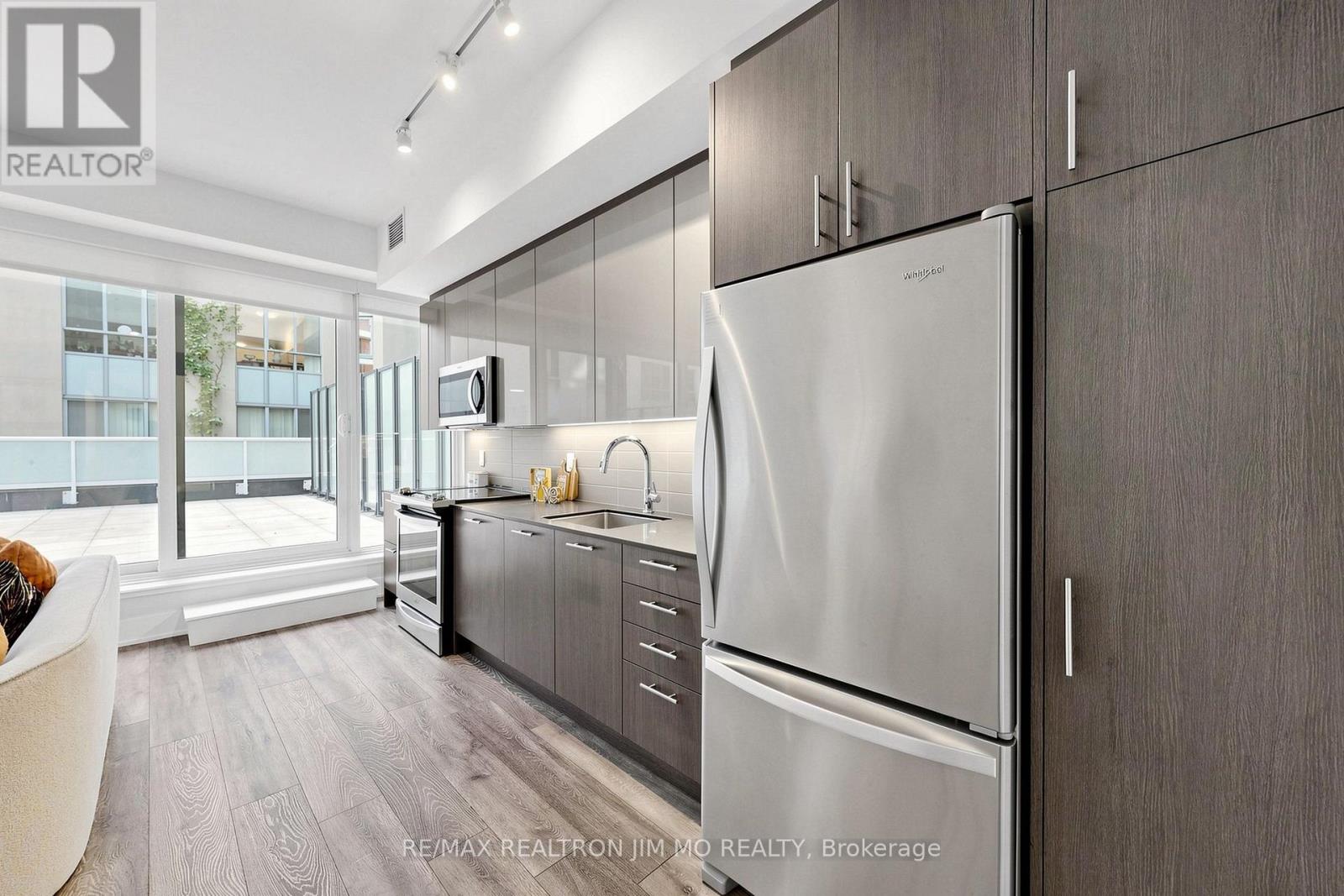 201- 403 Church Street, Toronto, ON photo 18