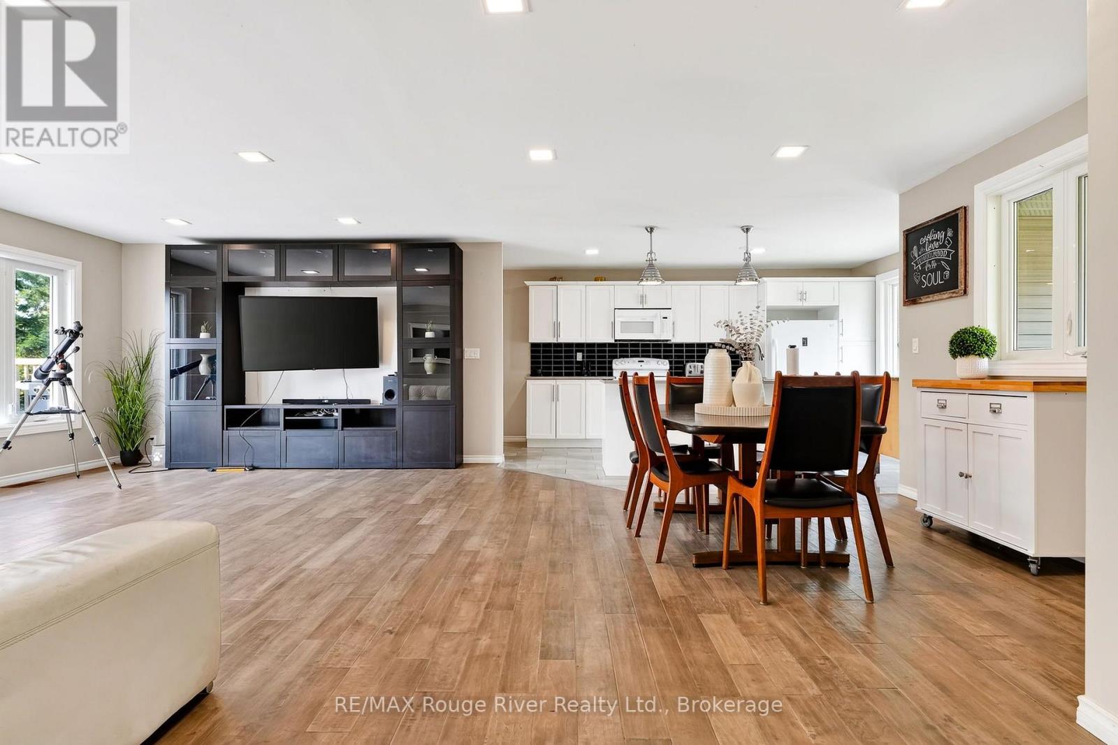170 COWIE ROAD - 10