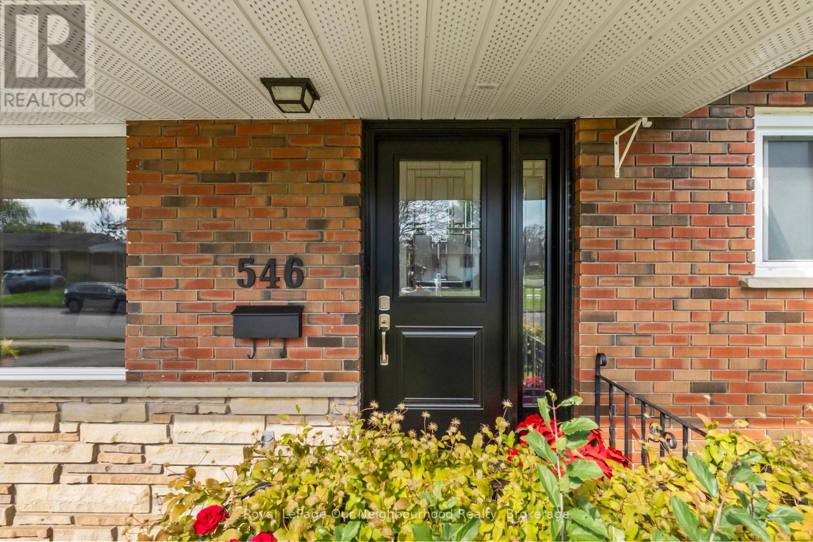 546 BURWASH STREET - 2