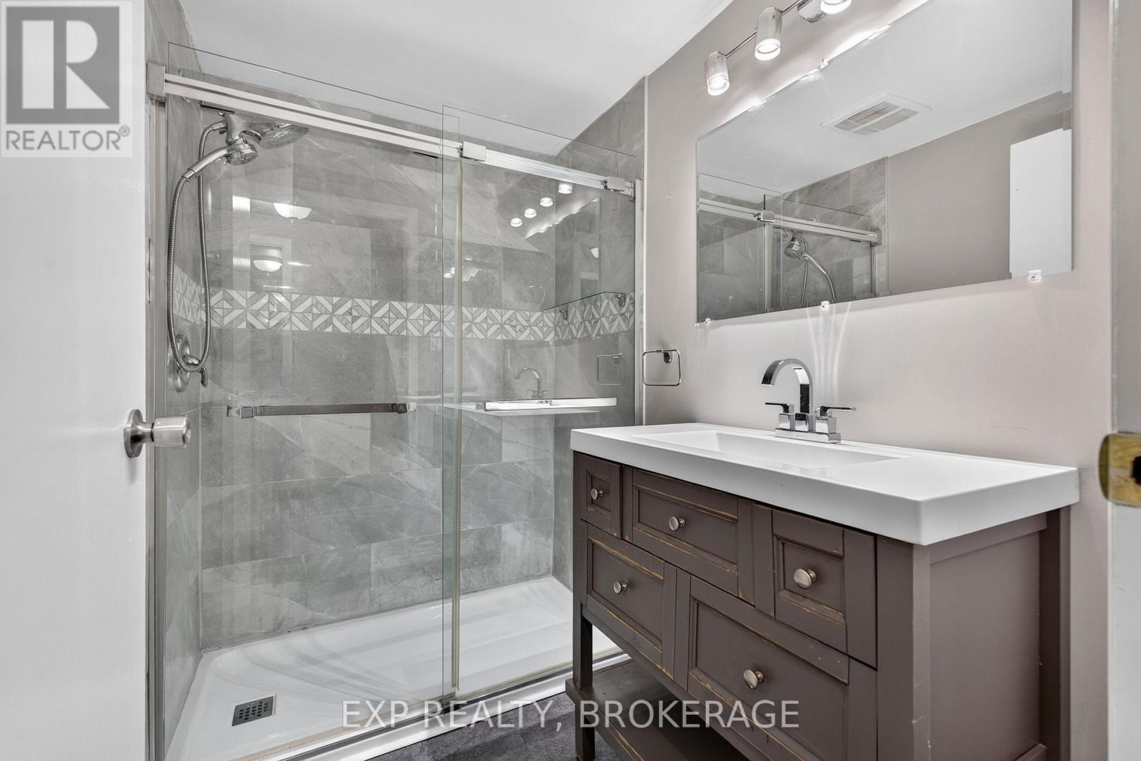585 GAVIN COURT - Image 27