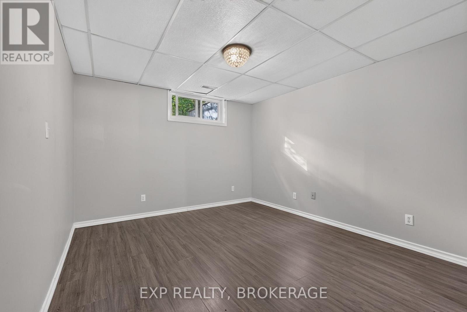 585 GAVIN COURT - Image 30