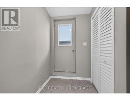585 Gavin Court, Kingston, ON K7M8B8 Photo 34