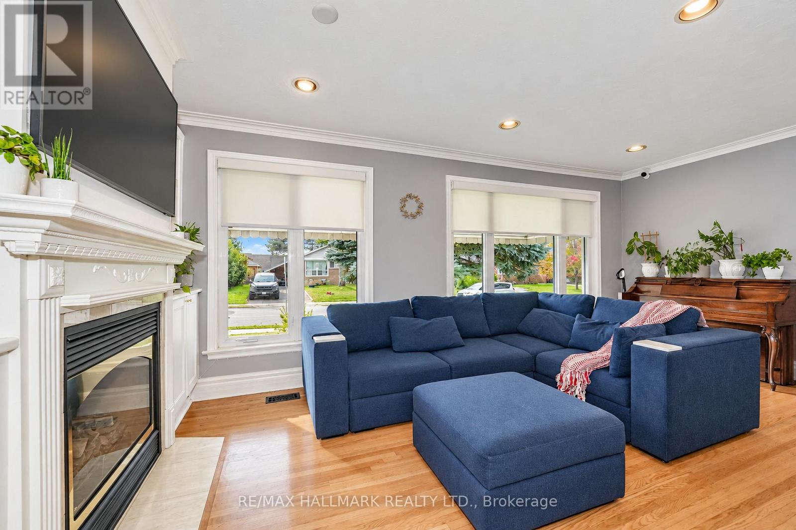 20 Wishing Well Drive, Toronto, ON photo 18