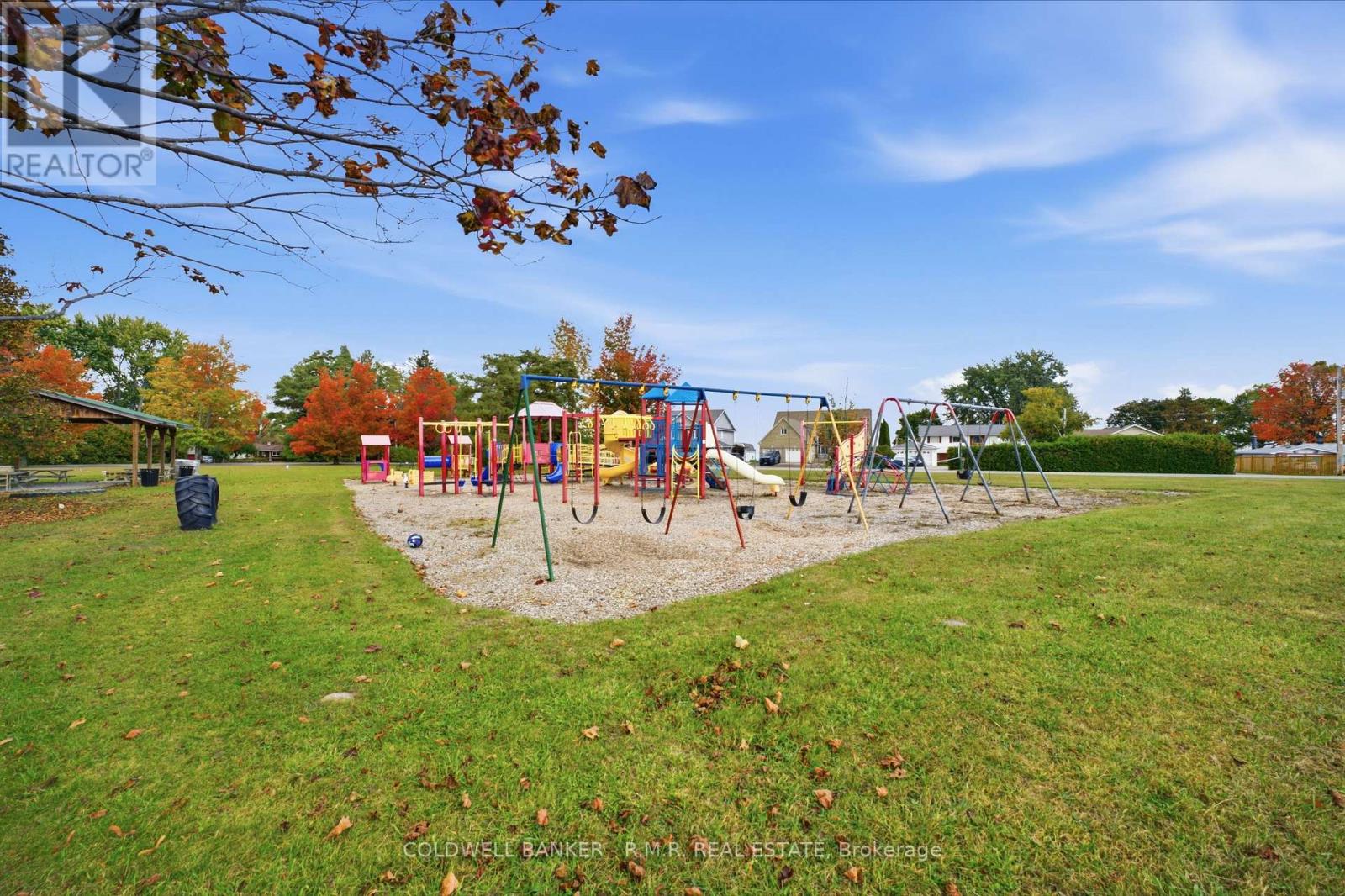 87 EDGEWOOD CRESCENT - 38