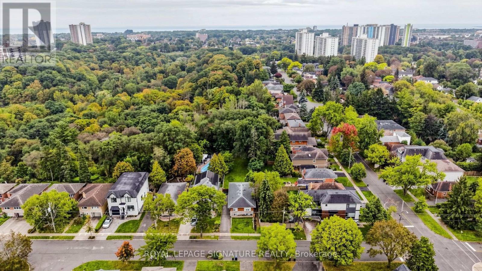 35 Florens Avenue, Toronto, ON photo 48