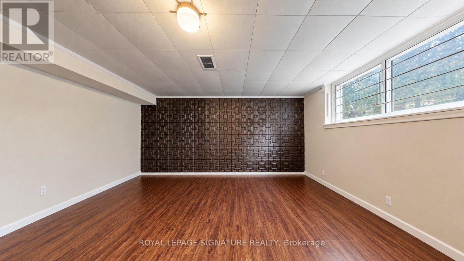 35 FLORENS AVENUE - 5