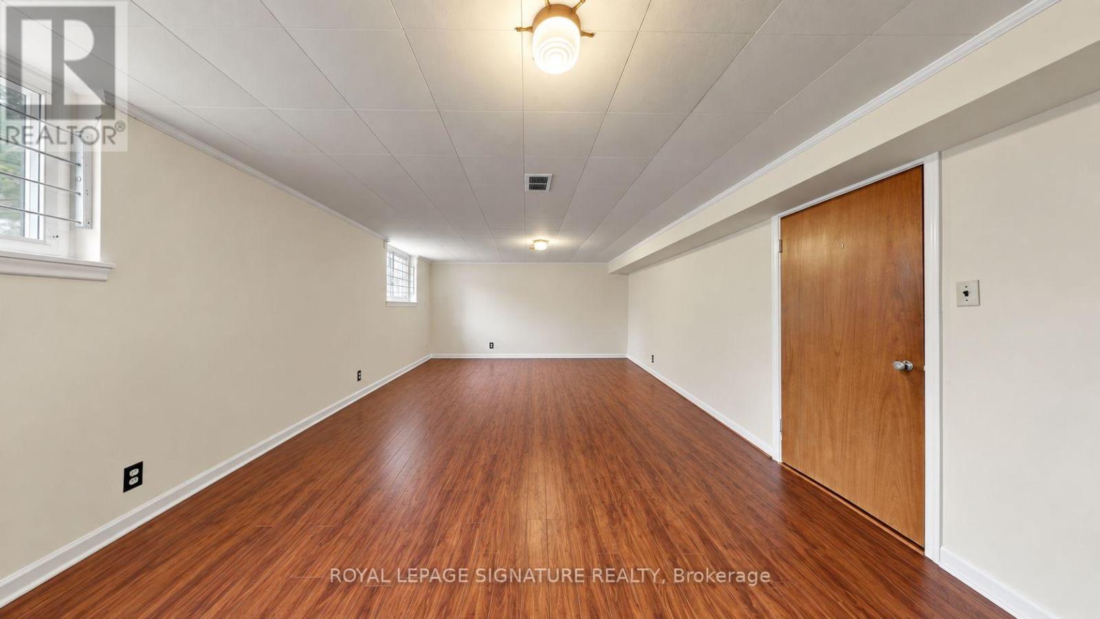35 Florens Avenue, Toronto, ON photo 6