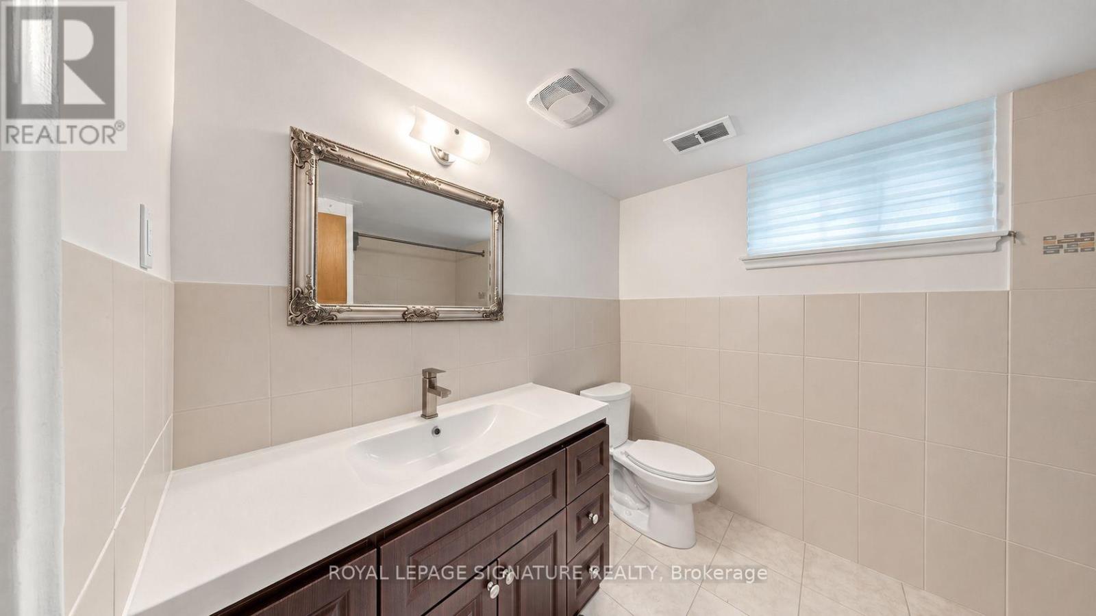 35 Florens Avenue, Toronto, ON photo 9