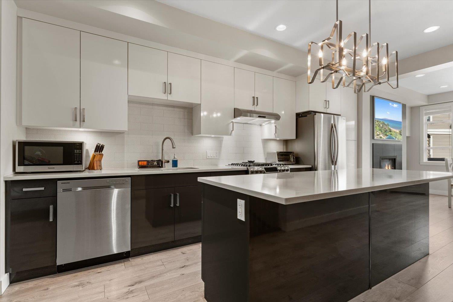 Photo of 12 8413 MIDTOWN WAY, Chilliwack Proper South 11