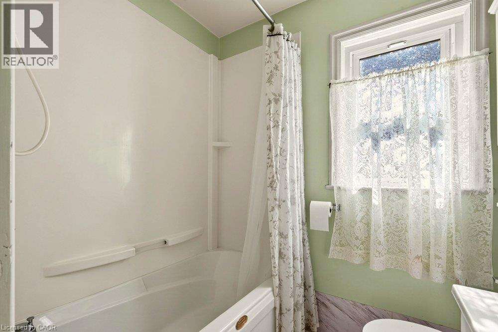64 Tweedsmuir Avenue — photo 28
