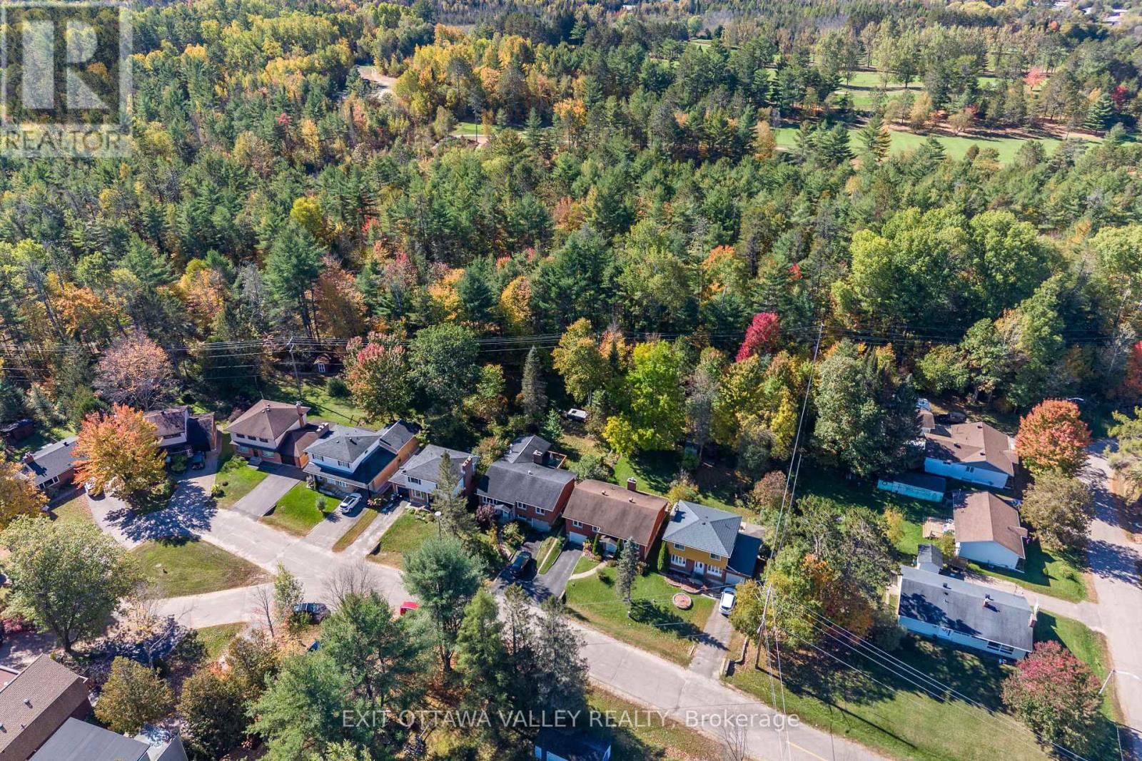 6 SUMAC COURT - 45