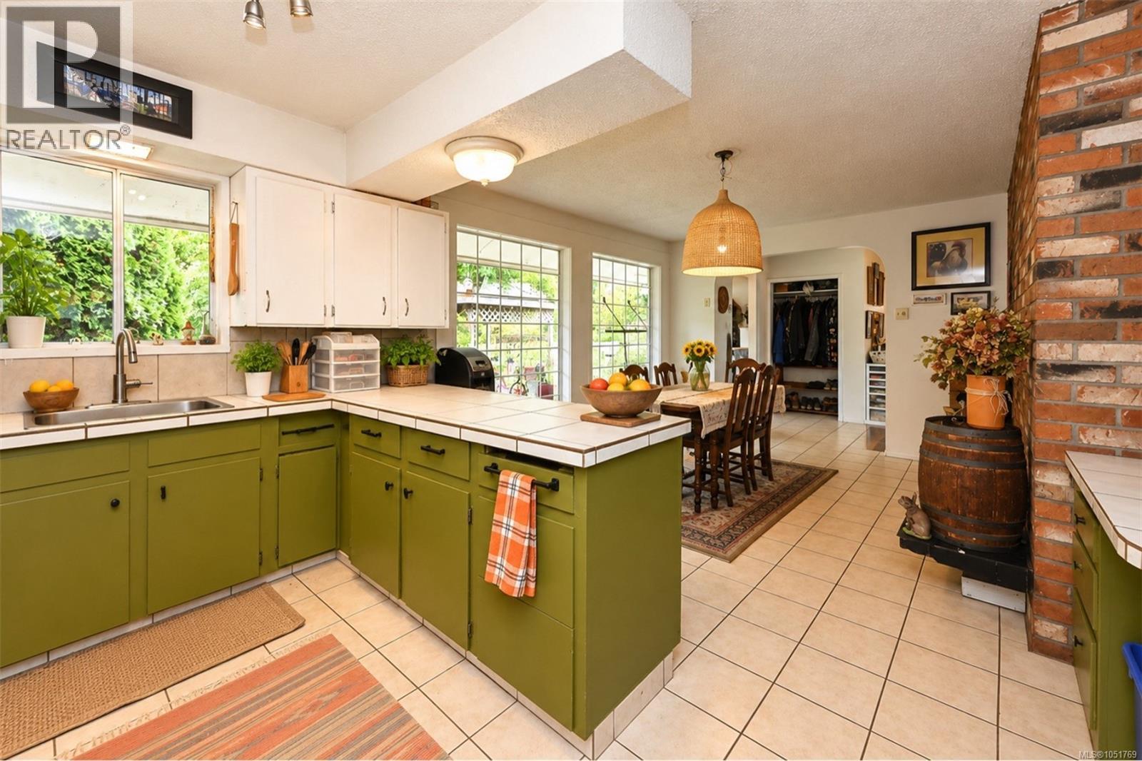 4970 Wilson Rd - 17