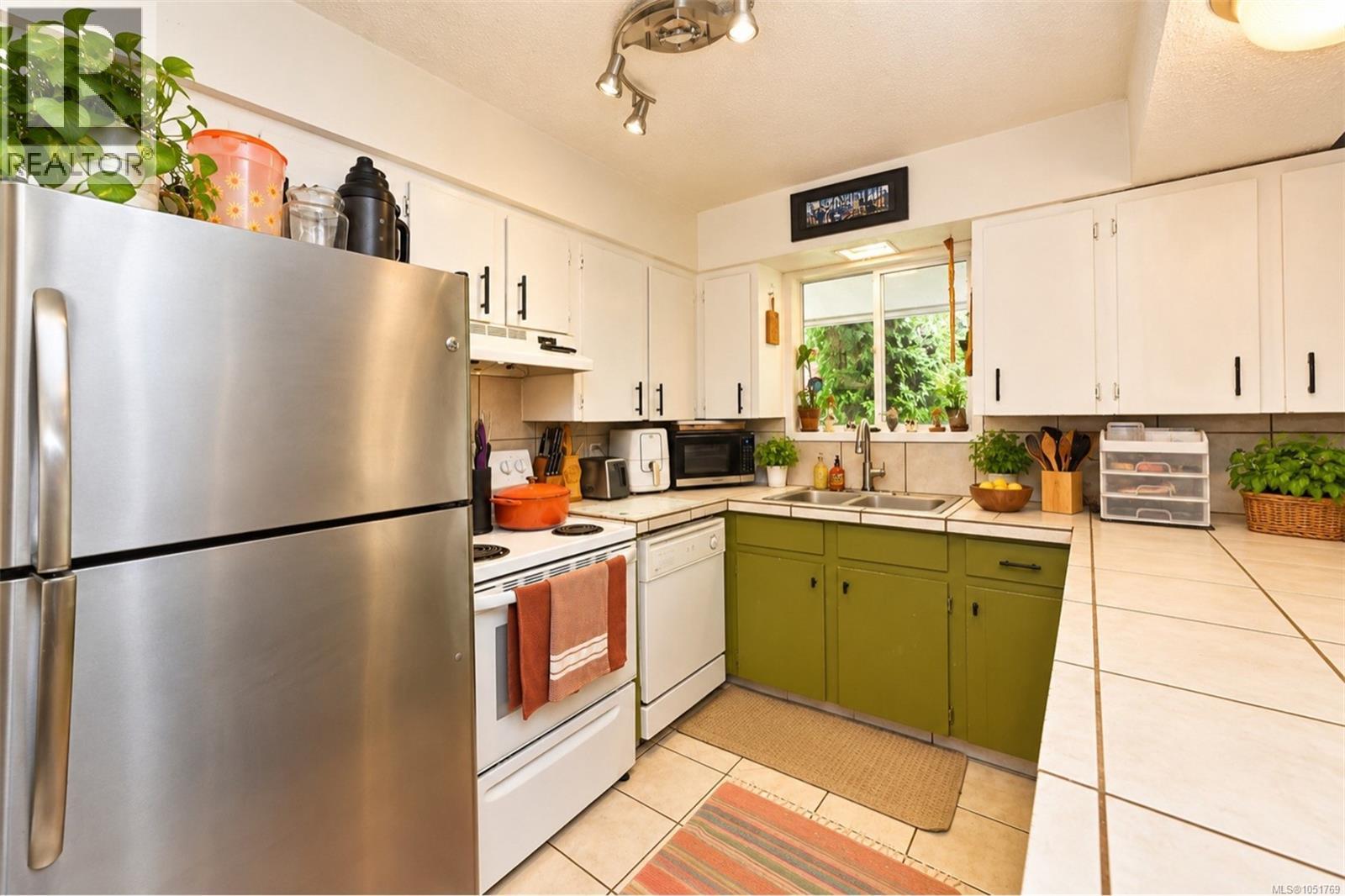 4970 Wilson Rd - 19