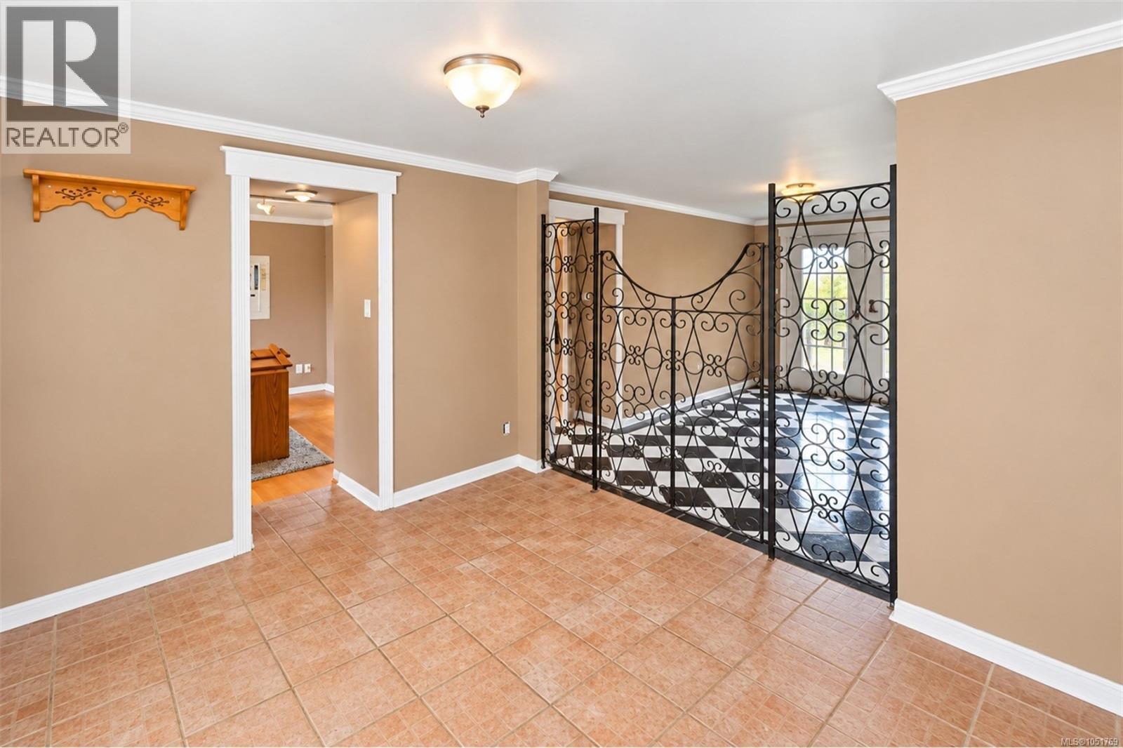 4970 Wilson Rd - 43